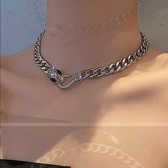 SILVER SNAKE CHAIN CHOKER - Picture 10 of 11
